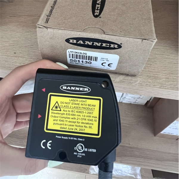 BANNER邦納全能型光電QS18傳感器QS18VP6DVSQ8